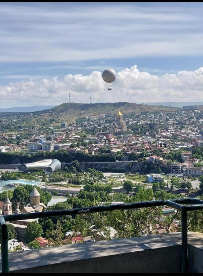 Luka Leilighet Tbilisi Eksteriør bilde